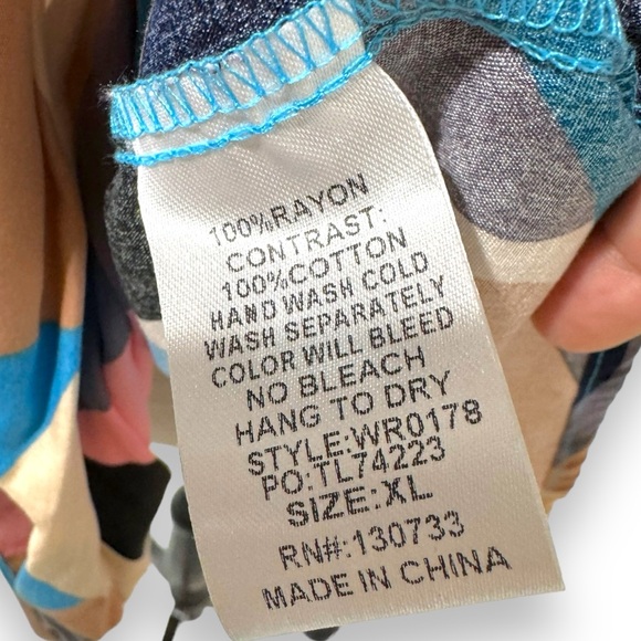 Umgee Plus Abstract Print 3/4 Puff Sleeve Button Up Collared BabyDoll Top - Picture 8 of 9